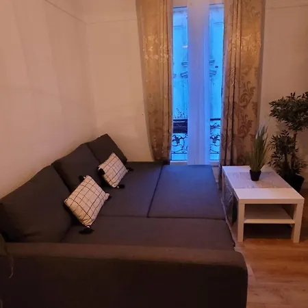Apartment Pres De Montmartre 2